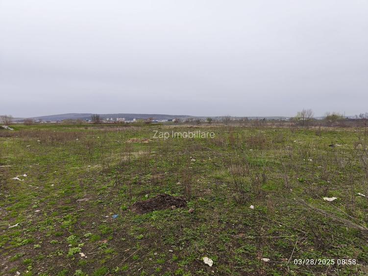 Teren drept  19059 mp - toate utilitățile - asfalt - Sancrai - 5