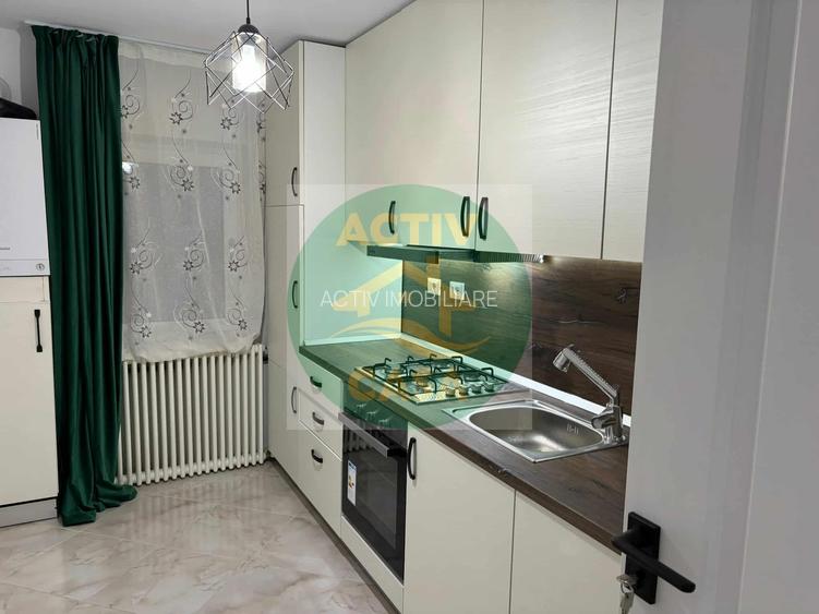 De vânzare apartament cu 4camere – Zona Piața Mare -Roman - 3