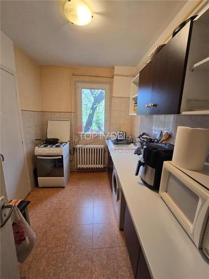 Apartament 3 camere semidecomandat, Podu Ros - Titu Maiorescu - 4
