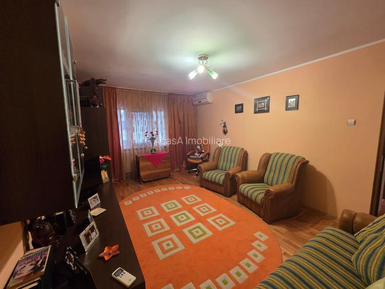 Inchiriere apartament 2 camere decomandate Mazepa 2-mobilat si utilat - 2