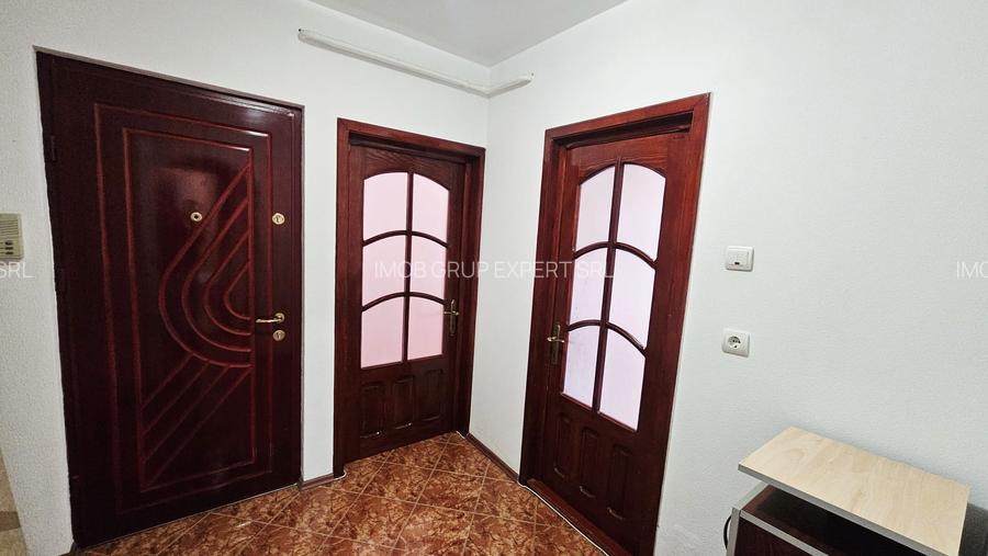 Apartament 2 camere, decomandat, zona Micro 17, la B-uri, etaj2, mobilat. - 11