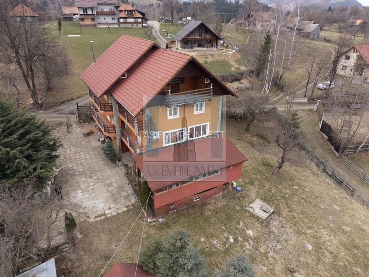 Pensiune 17 camere - zona Bran - 9