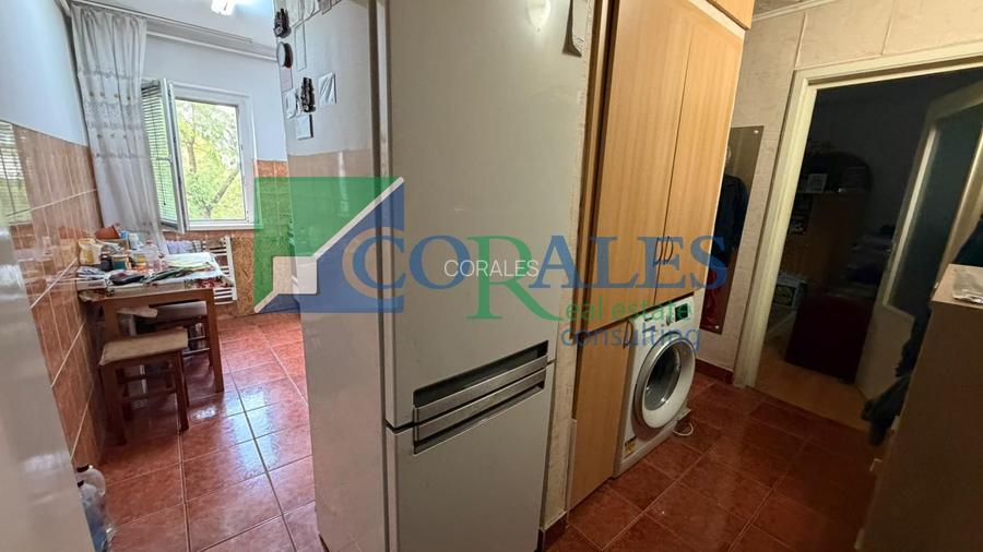 AEM-Conti. Et. 2. Decomandat, model mare. Balcon.  Bloc Izolat. 5 ap pe nivel. - 2