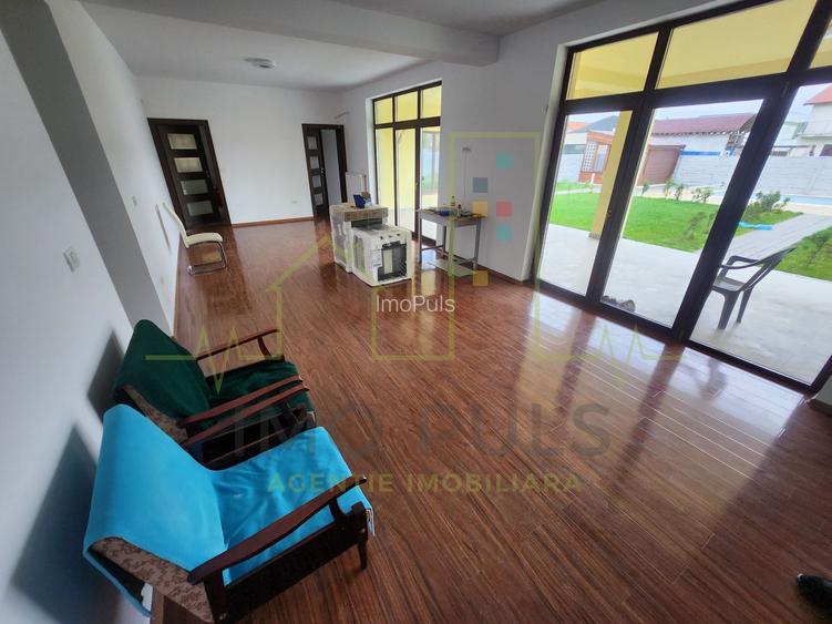 Timisoara. 914 Teren. 7 Bai. 2 Garaje. Zona Ciarda Rosie. Posibilitate rate - 5