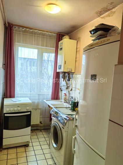Apartament cu 3 camere - etaj 3-intermediar-Piata Doina-Sagului - 2