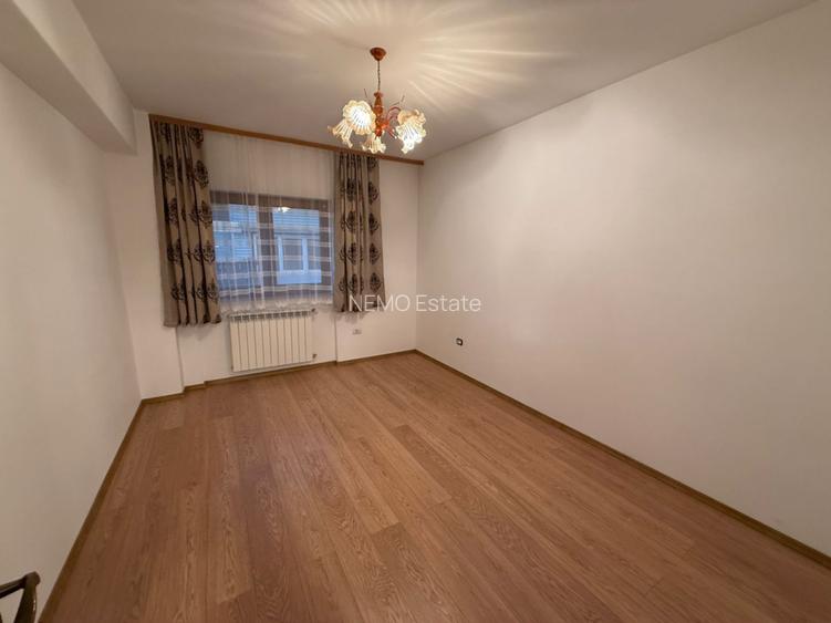 Apartament 3 camere de închiriat | Zonă centrală | Etaj 1 - 3