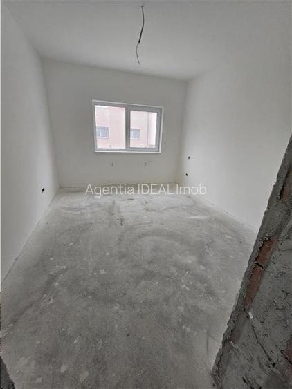 Apartament 4 Camere  + Demisol Cartier REZIDENTIAL - 5