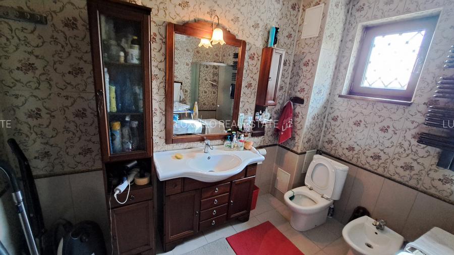 VILA INDIVIDUALA SUPERBA - CU TEREN GENEROS - AMPLASAMENT IDEAL - 58