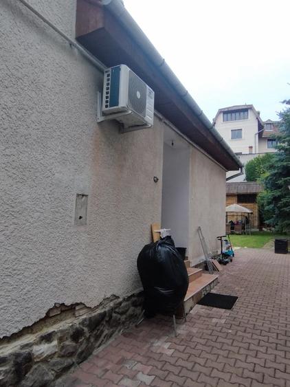 Vand casa in zona centrala DS+P cu 5 cam.