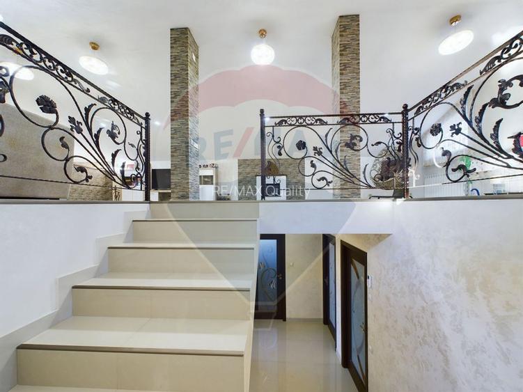 Casă / Vilă 5 camere + Mansarda Foarte Spatioasa - 17