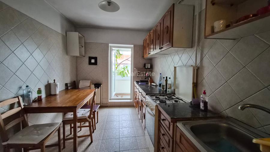 Delfinariu- Ap 3 cam,decomandat,  et4/4 (cu pod) -centrala gaze - 5