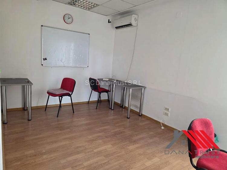 Bdul Eroilor  -  SAD Birouri 180 mp – 10 euro/mp - 10