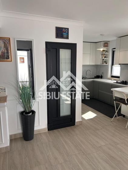 Casă individuală de vânzare – 4 camere  2 bai – Cristian - 11