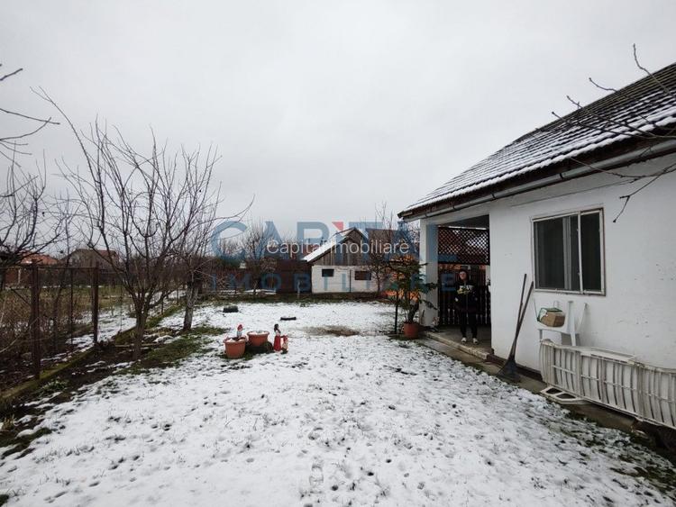 Casa cu mansarda, 7 camere, anexe, Sanmartin - 3