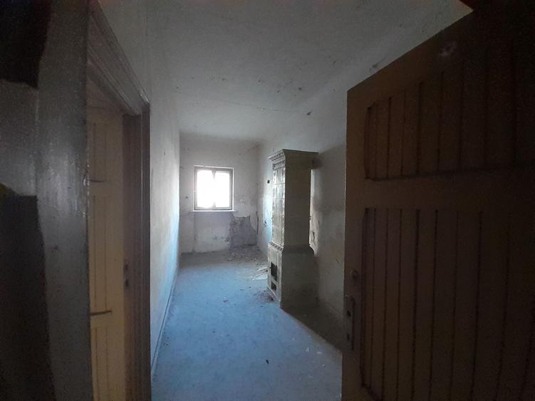 Casa in stil brancovenesc si teren 1750 mp in zona Piata Romana