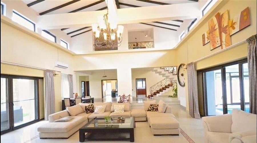 CASA VILA PADUREA BANEASA LUX