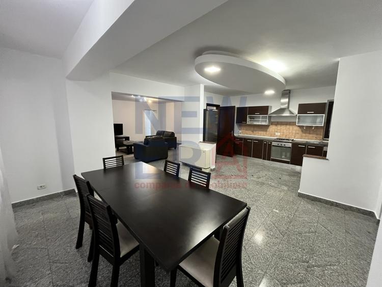 Apartament cu 5 camere de inchiriat - zona Aviatorilor