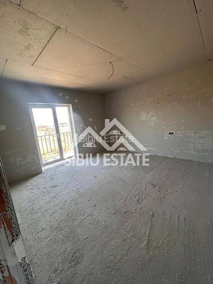 Casa duplex de vanzare 4 camere, 2 bai-s.u. 142 mp. PRET AVANTAJOS - 41