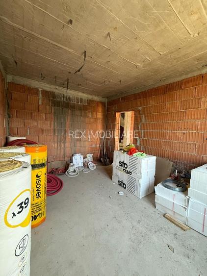 Casa individuala- 3 dormitoare - teren mare -Dumbravita - 7