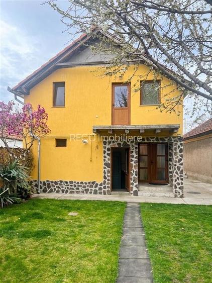 RECO Vila P+M 3 camere in Nufarul - 13