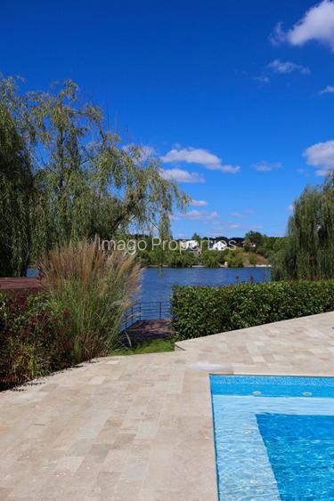 Vila amplasata pe malul lacului - 9