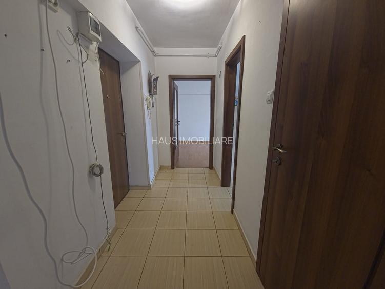 Tomis II apartament 2 camere decomandat gol centrala gaze - 6