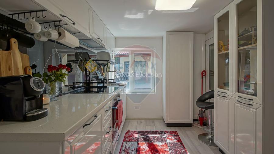 Casă / Vilă Săsească cu 6 camere de vânzare in Vulcan, Brasov - 8