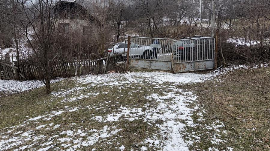 Teren 4652 mp cu izvor pe el, Lunca Mare, lângă păstrăvăria Doftana - 4