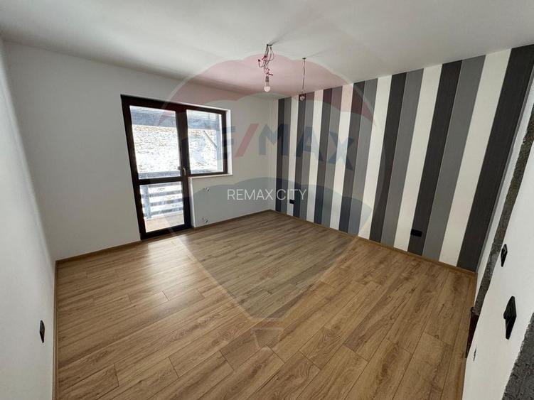 Casa  si  teren zona Balaurul - 3