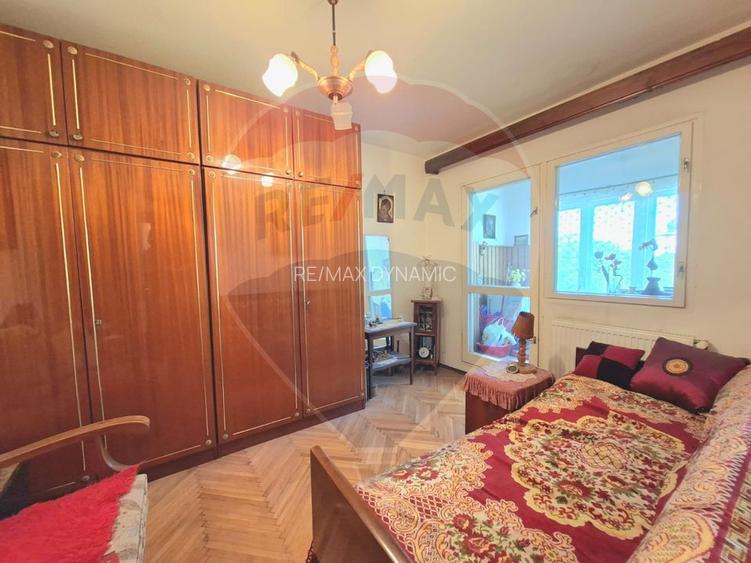 Zona 300, 3 camere, etaj 2, trei balcoane,  fără comision ! - 6