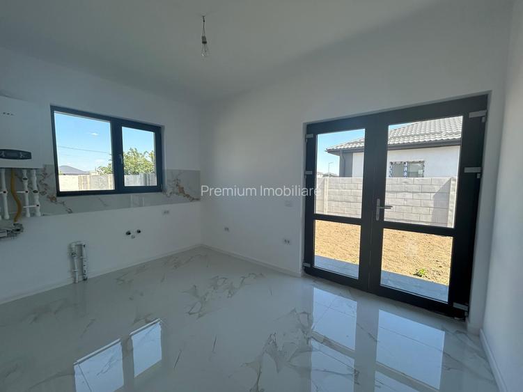 Casa individuala, parter, 4 camere+ parcare,+ curte proprie 380 mp, - 4