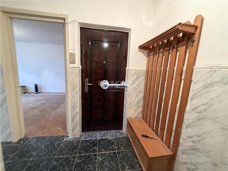 1 CAM NICOLINA DECOMANDAT - 12