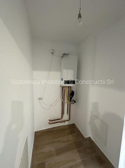 PROIECT DEOSEBIT - 8