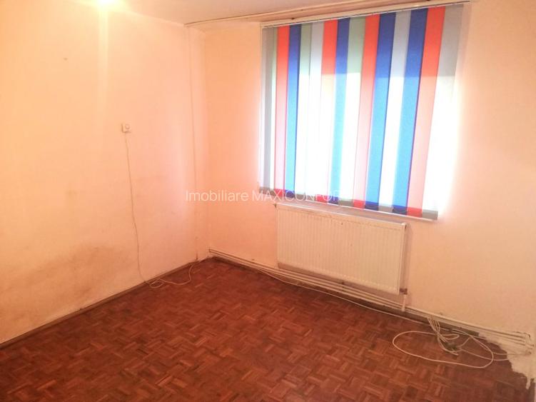 Vanzare 2 camere-Imobiliare MAXICONFORT - 3
