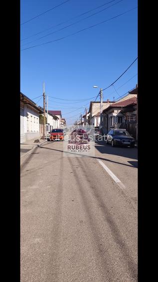 Casa cu personalitate in Calomfirescu – spatiu, liniste si teren gener - 128