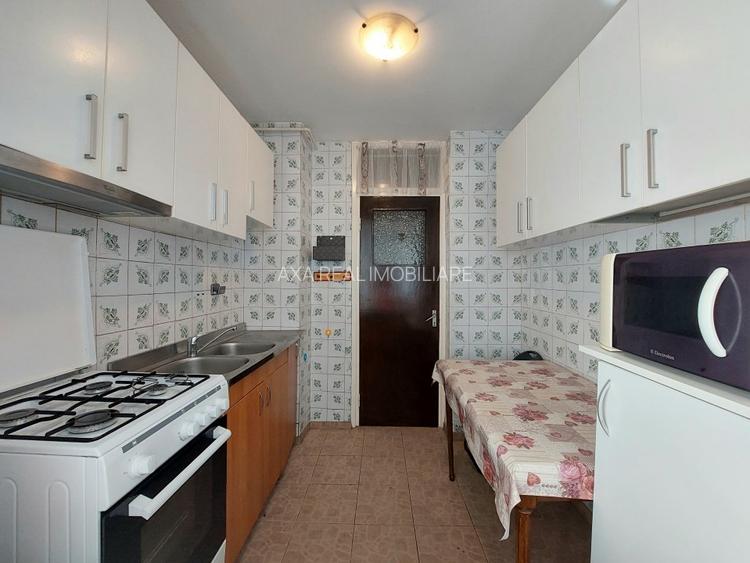 3 camere | decomandat | 5 min metrou 1 Decembrie | COMISION 0% - 13