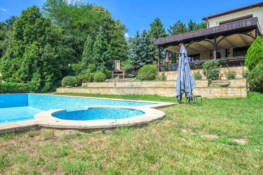 Vila neoromânească cu influențe toscane pe malul lacului Snagov - 5