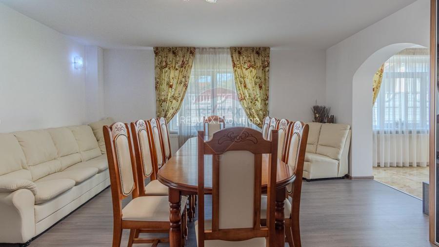 COMISION 0%| VILA 10 CAMERE | PRIVELISTE SPECTACULOASA | 1.074MP TEREN - 2