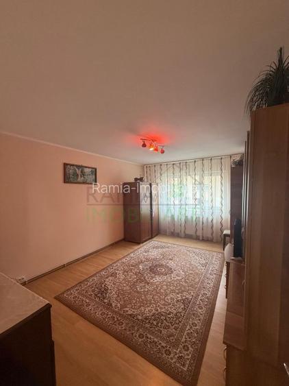 Apartament 2 Camere Decomandat Tractorul Etaj 1 Gata de Mutare - 7