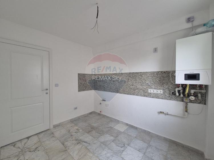 Apartament 3 camere decomandat parter - 2