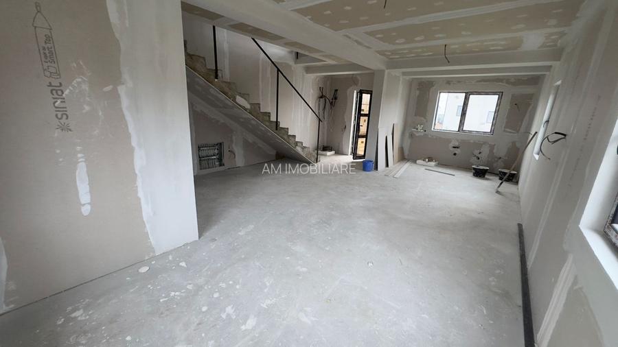 CASA INDIVIDUALA GLINA, INCALZIRE PARDOSEALA, TEREN 325 MP, COMIS 0% - 4