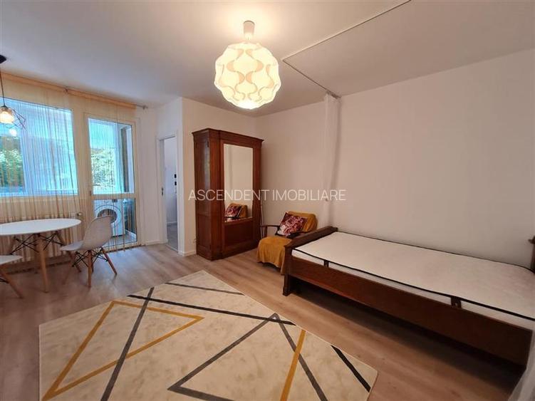 Garsoniera Renovata, Piata Dacia, Bulevardul Victoriei, Brasov - 12