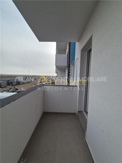 Metrou Berceni 7 min - garsoniera decomandata 45 mp - 10