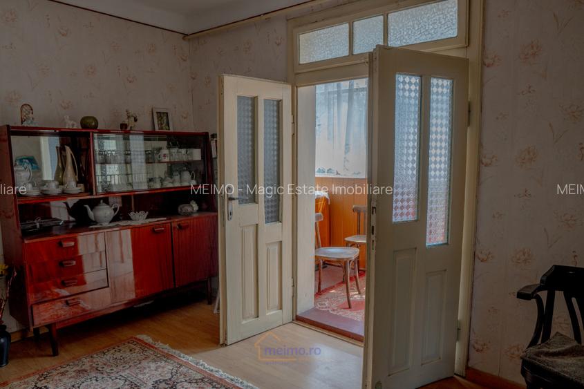 O casă, un teren, mai multe opțiuni – Comănești, Str. Moldovei - 10