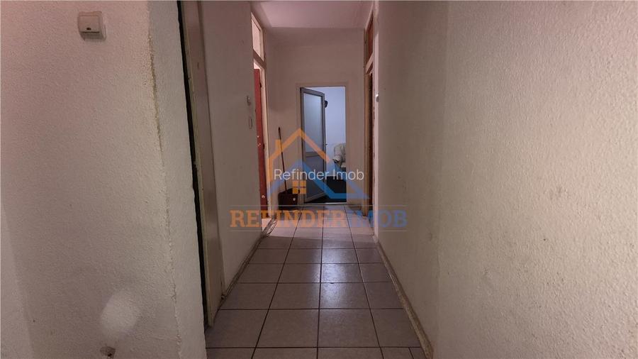 Apartament 2 camere decomandat etaj 3 bloc anvelopat - 16