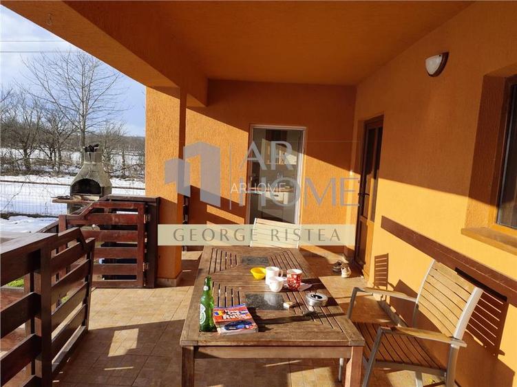 Casa + anexe 2756 mp teren Baicoi zona Tufeni - 9