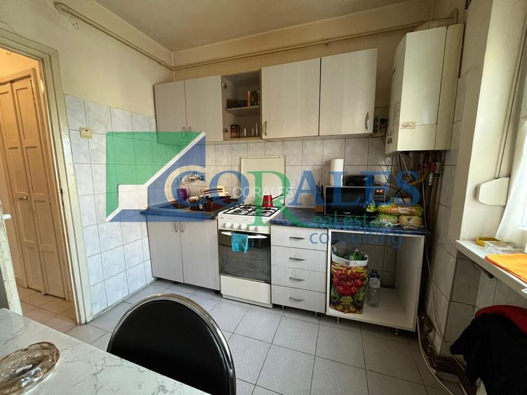 Central - zona Neptun. etaj 2. DECOMANDAT! - 10