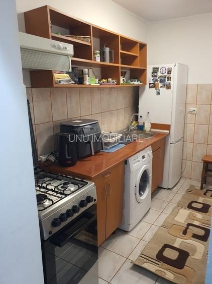 Apartament cu 1 camera - zona Centru Civic  -Tg. Cucu - 13