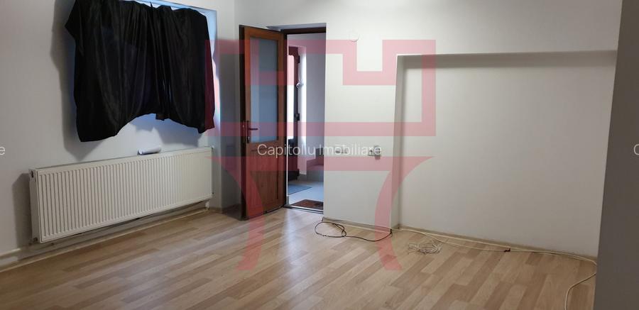 Vanzare  apartament la parter/ demisol cu parcare Manastur Campului - 5
