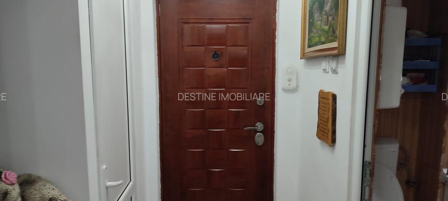 Garsoniera compusa din 2 camere la parter zona Micro 3 zona cu multe facilitati - 10